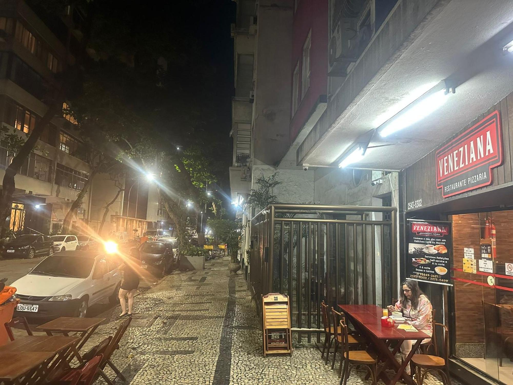 Copacabana / Lema, A Uma Quadra Da Praia Rio de Janeiro Buitenkant foto